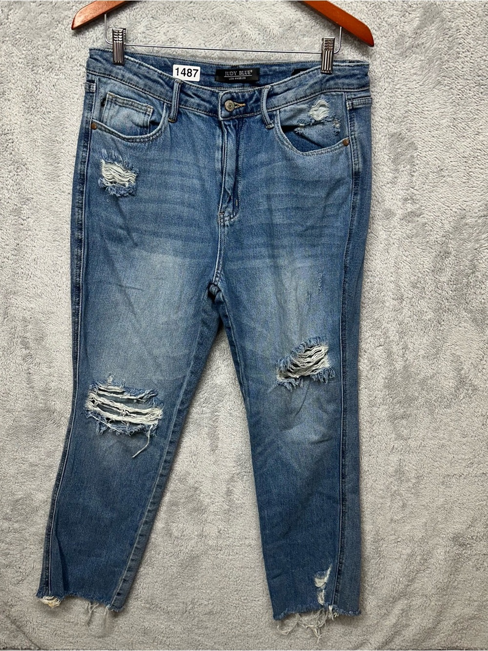 Judy Blue Distressed Straight Leg Crop Jeans Size 11/30 Medium Wash